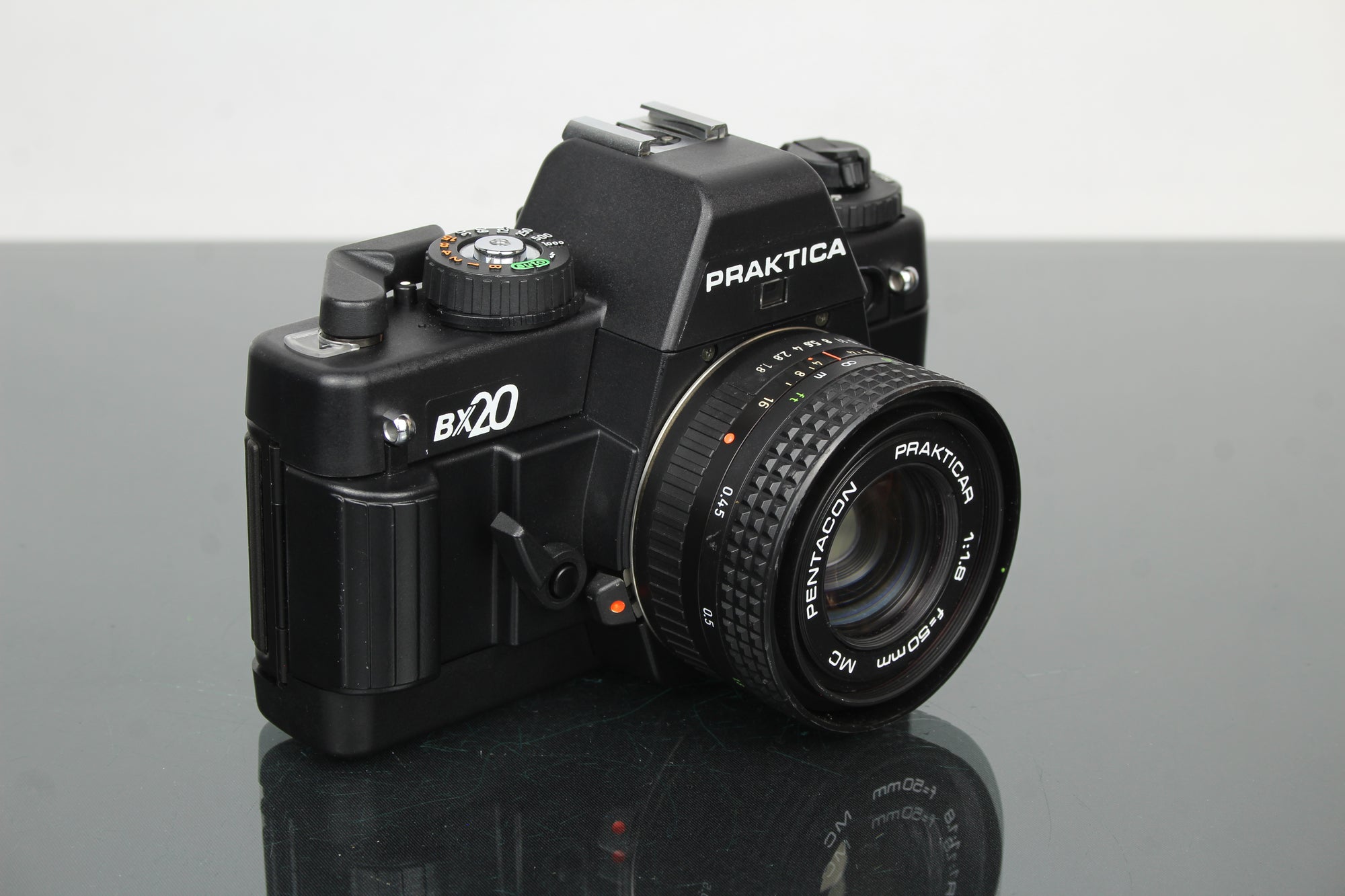 Practica BX20 + Pentacon Praktica 50mm 1.8 lens