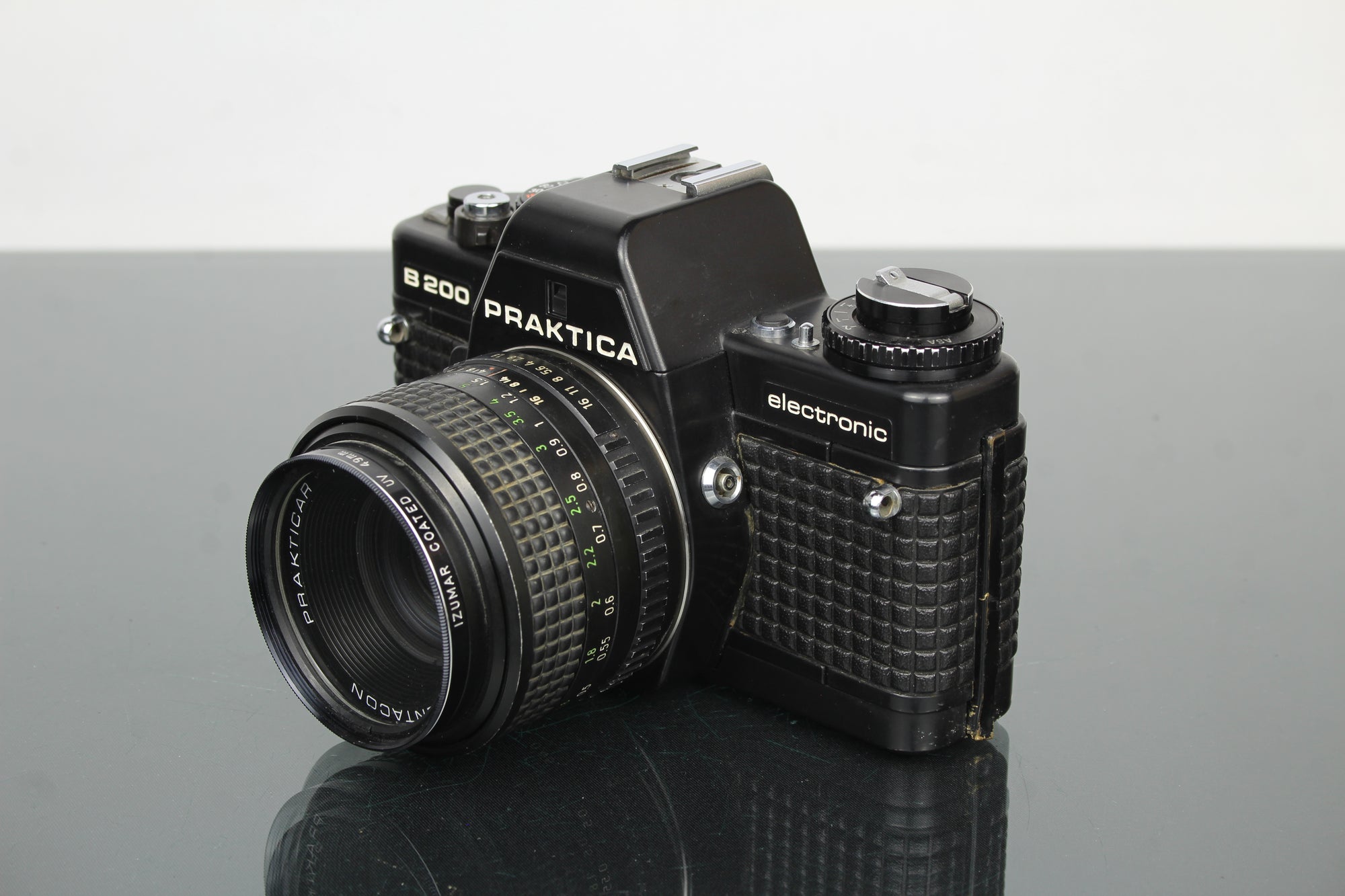 Praktica B200 electronic + Prakticar 50mm 1.8 lens