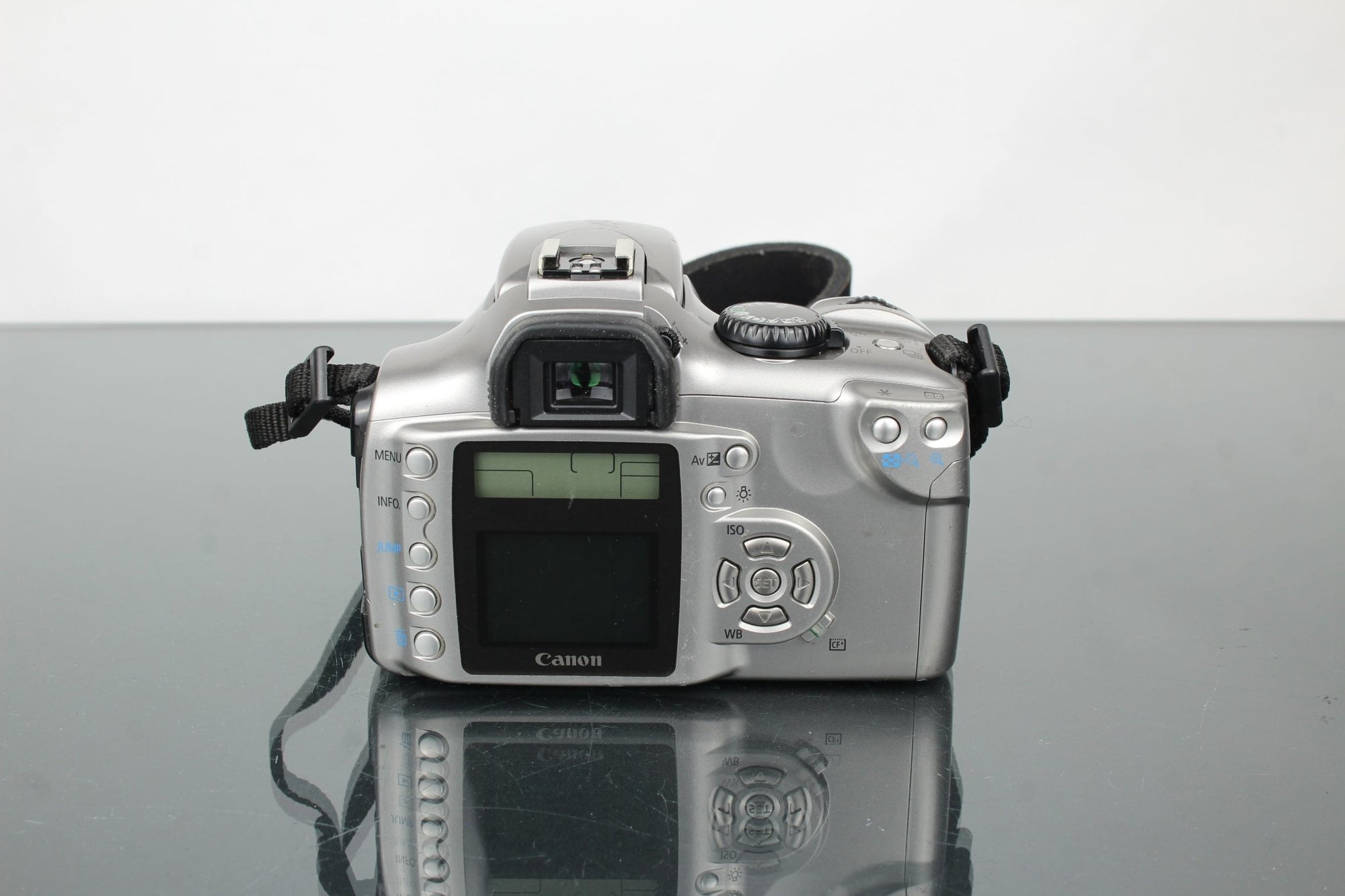 Canon 300D Digital + EFS 18 - 55mm 1:3.5 - 5.6 - Dutch|Thrift