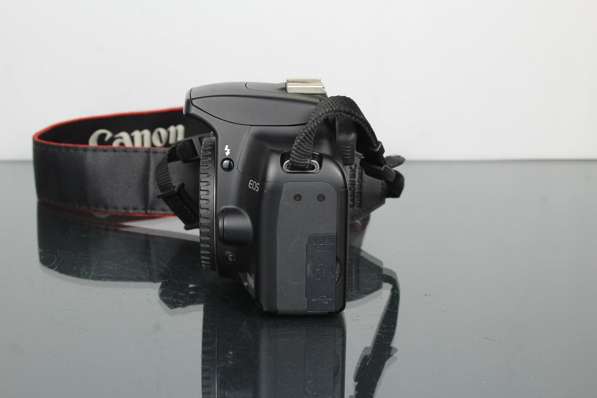 Canon EOS 1000D - Dutch|Thrift