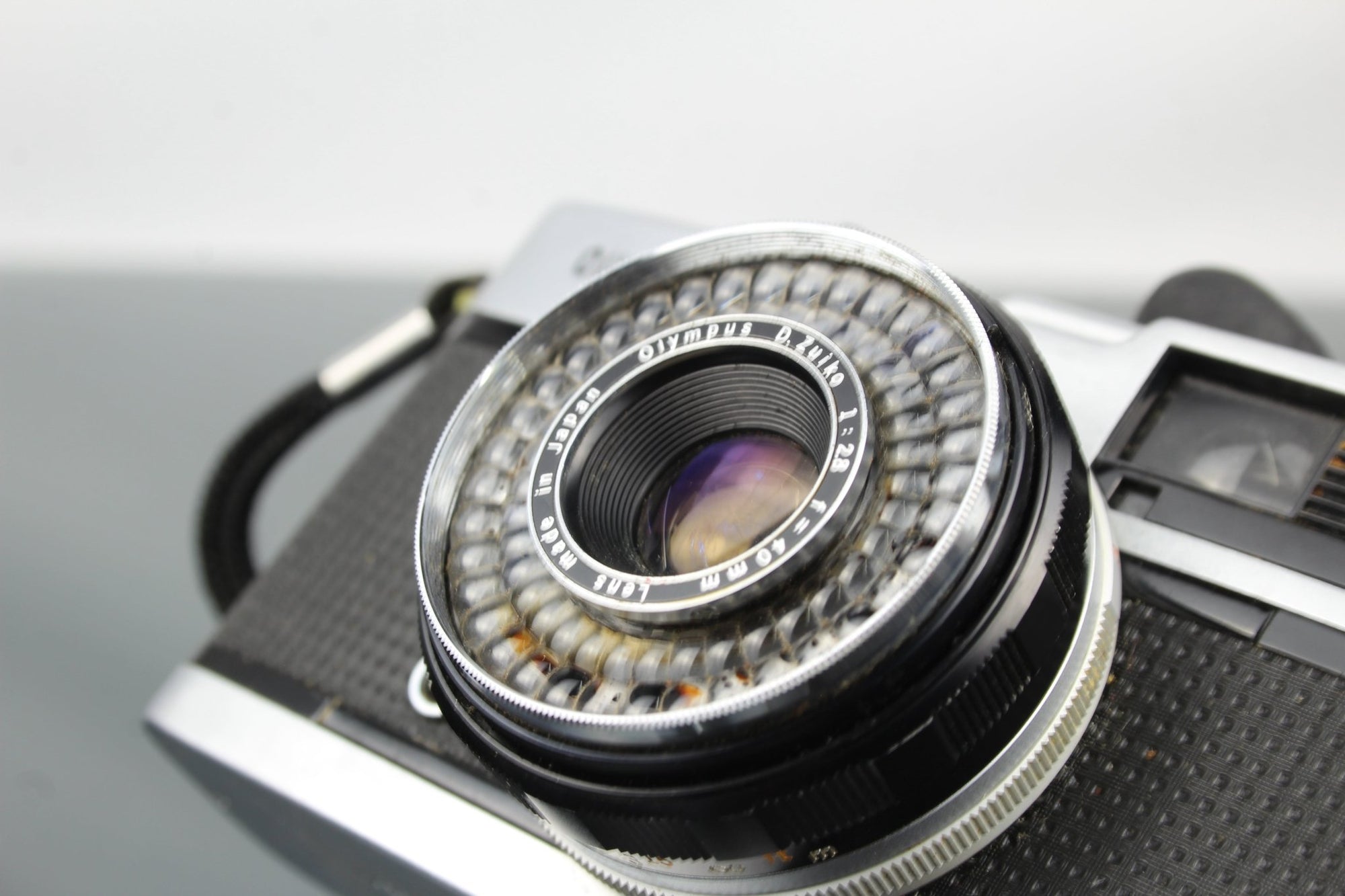 Olympus Trip 35 - Dutch|Thrift