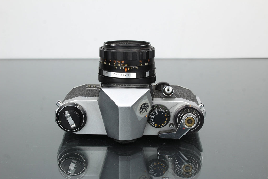 Pentor super tl + pentacon 50mm 1:1.8 - Dutch|Thrift