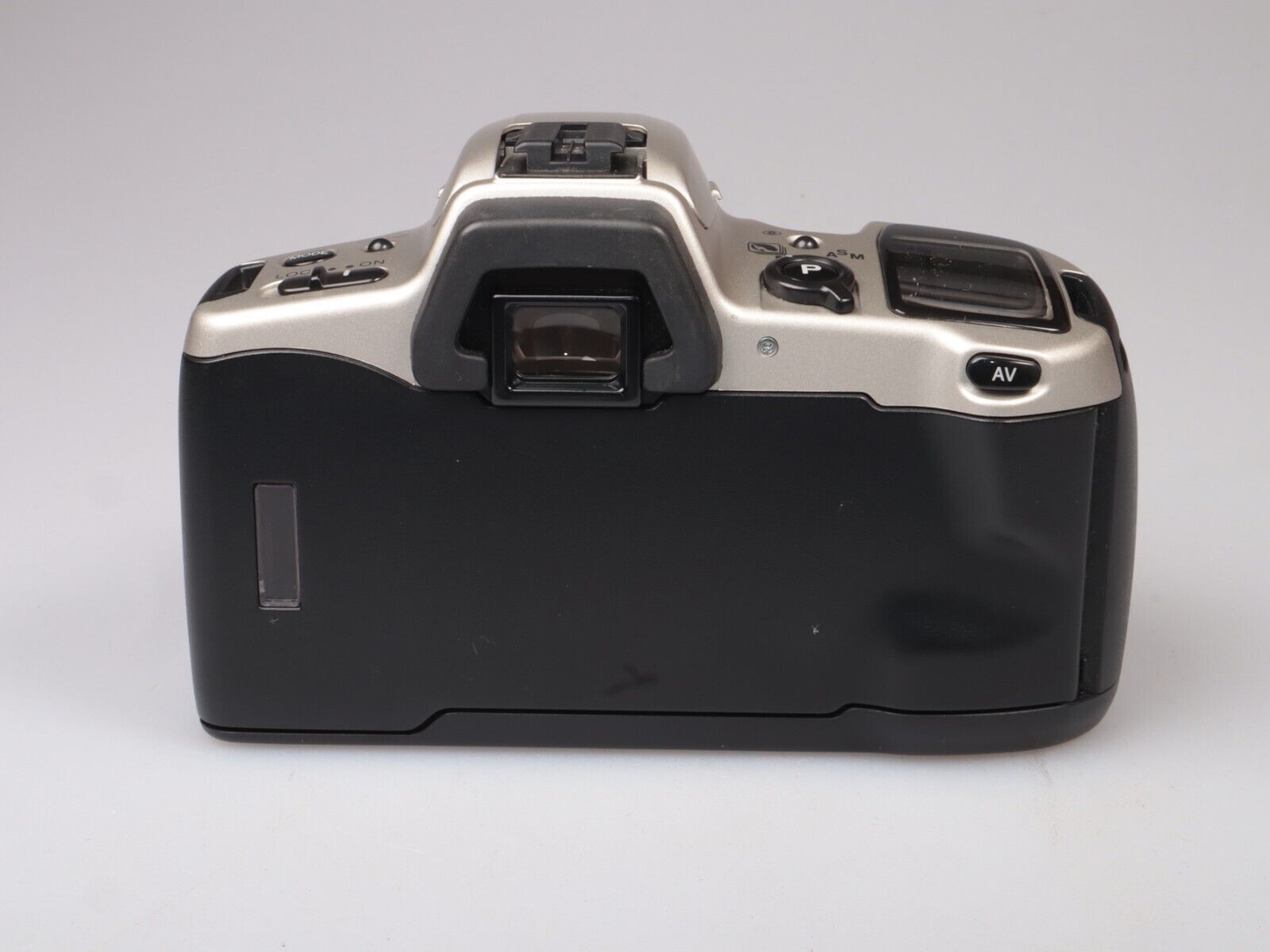 Minolta Dynax 500si | 35mm SLR Film Camera | Body Only | Silver #2653 - Dutch|Thrift